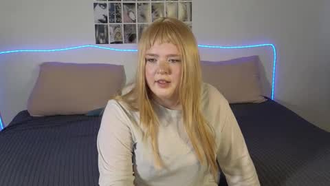 kris_big_assmom online show from March 1, 7:34 am