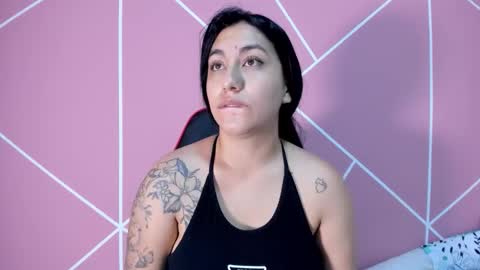 Snapshot of krissttal__ chatting on September 20, 11:02 am kristal online show from September 20, 11:02 am