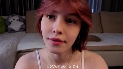 Sarah online show from April 5, 1:02 am