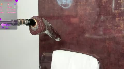 Snapshot of kristal_blond chatting on March 1, 10:02 am online show from March 1, 10:02 am