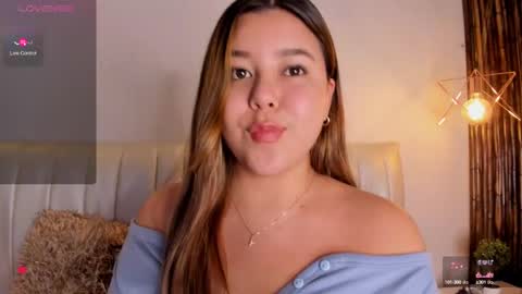 Snapshot of kristal_brown_ chatting on February 26, 3:32 pm Aria online show from February 26, 3:32 pm