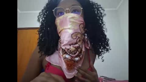 Snapshot of kristallvfs chatting on January 16, 11:37 pm kristallvfs online show from January 16, 11:37 pm