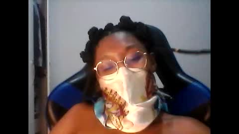 Snapshot of kristallvfs chatting on January 24, 5:53 am kristallvfs online show from January 24, 5:53 am