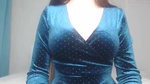 KristenStamen online show from December 21, 3:40 pm