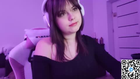 Christie online show from December 3, 8:42 pm