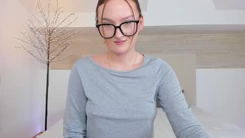 Kristina  online show from December 5, 12:03 am