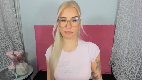 KristyFlowers online show from January 15, 4:05 pm