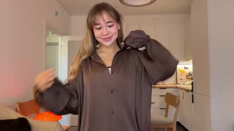 Snapshot of kristyspiritedaway chatting on October 2, 10:47 am Kristy Nip slip shady Best model on CB online show from October 2, 10:47 am
