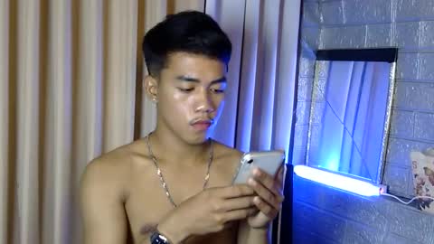 kritthanarkorn online show from January 5, 5:27 pm