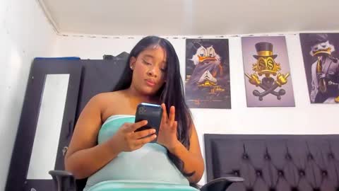 Snapshot of krixtybrown chatting on February 12, 6:09 pm krixty online show from February 12, 6:09 pm