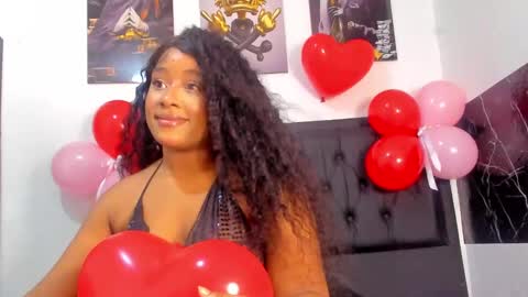 Snapshot of krixtybrown chatting on February 13, 9:28 pm krixty online show from February 13, 9:28 pm