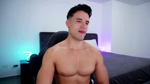 Snapshot of krops_ chatting on March 2, 5:58 pm KROPS online show from March 2, 5:58 pm