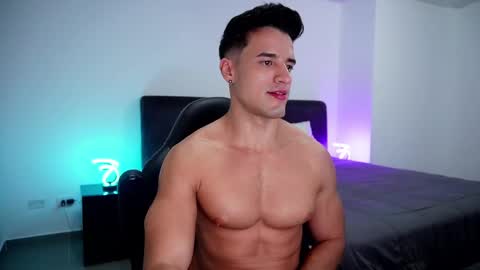 Snapshot of krops_ chatting on February 21, 10:50 am KROPS online show from February 21, 10:50 am