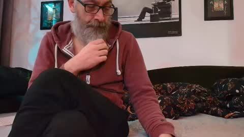 krummersaebel online show from January 31, 7:11 pm