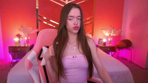 krys_tina online show from May 1, 6:40 am