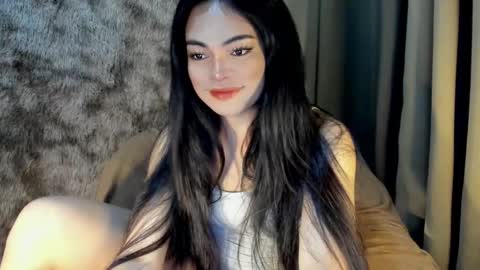 krystal_angel online show from February 18, 12:05 am