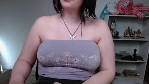 Krystal Syx online show from April 15, 7:58 pm