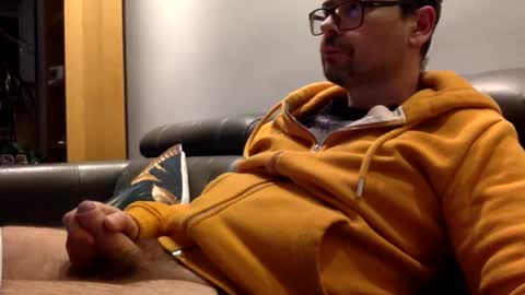 krzysztof1977 online show from March 21, 10:35 pm