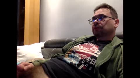 krzysztof1977 online show from March 8, 11:49 pm