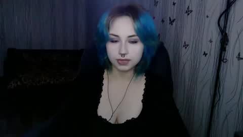 Alice online show from March 10, 2:21 pm