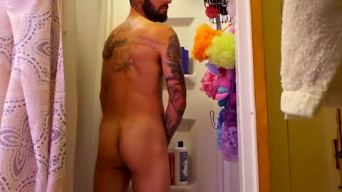 Snapshot of kuntryboyfresh1995 chatting on September 14, 2:07 pm kuntryboyfresh1995 online show from September 14, 2:07 pm