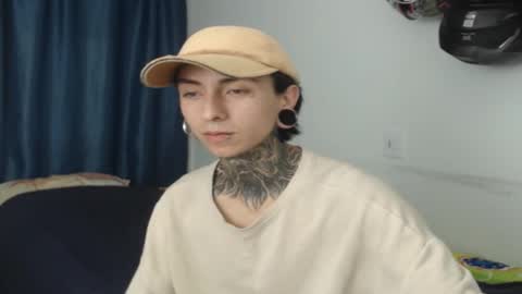 kuregari_xs online show from November 27, 7:16 am