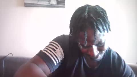Snapshot of kushgod711 chatting on January 6, 8:18 pm kgbbc9 online show from January 6, 8:18 pm