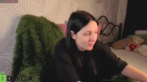 Snapshot of kvetachka chatting on October 19, 2:16 am Kvetachka Thu-Sun 0900am-1500pmGTM2 online show from October 19, 2:16 am