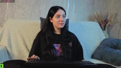 Snapshot of kvetachka chatting on October 8, 3:13 am Kvetachka Thu-Sun 0900am-1500pmGTM2 online show from October 8, 3:13 am