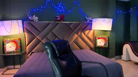 kya_wild online show from December 21, 2:12 pm