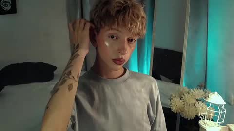 Kyle Cooper online show from December 12, 2:04 am