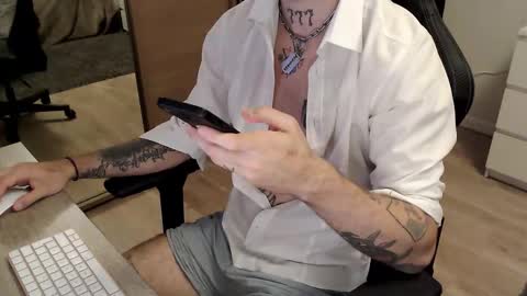 Snapshot of kyle_alternative chatting on September 13, 9:28 pm Kyle online show from September 13, 9:28 pm
