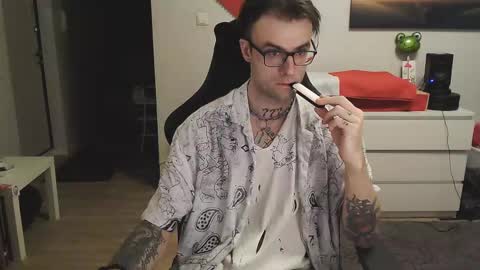 Snapshot of kyle_alternative chatting on February 15, 1:05 pm Kyle online show from February 15, 1:05 pm