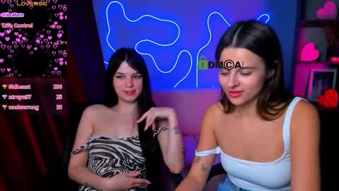Snapshot of kylie_angel3 chatting on September 30, 3:17 am Kylie loves u online show from September 30, 3:17 am