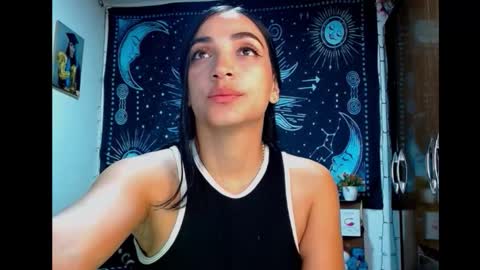 Snapshot of kylie_capricorn chatting on October 22, 12:14 am kylie online show from October 22, 12:14 am