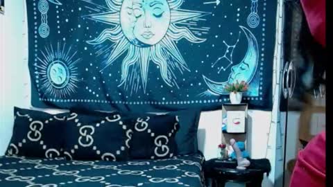 Snapshot of kylie_capricorn chatting on October 10, 8:13 pm kylie online show from October 10, 8:13 pm