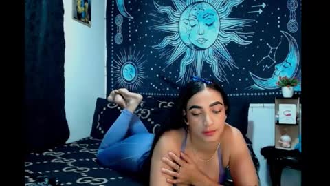 Snapshot of kylie_capricorn chatting on February 17, 8:49 pm kylie online show from February 17, 8:49 pm