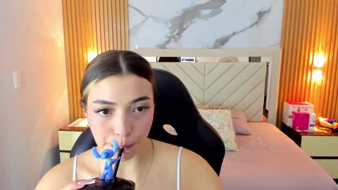 Snapshot of kylie_jones6 chatting on September 10, 2:45 am KYLIE online show from September 10, 2:45 am
