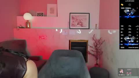 Kylie online show from October 4, 5:38 am