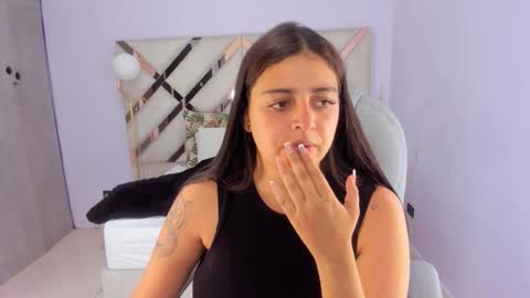 Kylie Reyes  online show from February 23, 7:27 pm