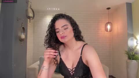 Kylie Jenkins online show from November 18, 11:35 am