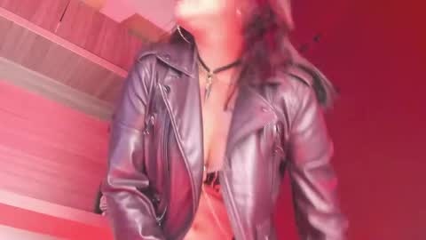 Snapshot of kyliemaxwell chatting on September 27, 2:04 pm K Y L I E online show from September 27, 2:04 pm