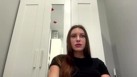 Selena online show from March 6, 3:05 am