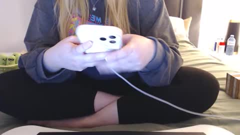 Snapshot of kymchi chatting on September 30, 10:31 pm Check Out My NSFW OnlyFans Link On Bio online show from September 30, 10:31 pm