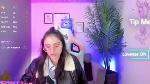 Snapshot of kyomi_chang chatting on March 6, 1:03 pm Kyomi online show from March 6, 1:03 pm