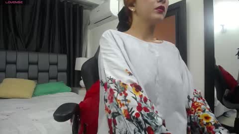 Kyra online show from March 6, 12:48 pm