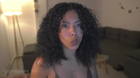 schedule 300 pm - 1100pm colombia time online show from September 13, 11:18 pm