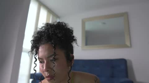 schedule 300 pm - 1100pm colombia time online show from March 6, 9:20 pm