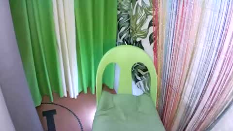 Snapshot of kyutshyne chatting on September 30, 8:03 am kyutshyne online show from September 30, 8:03 am
