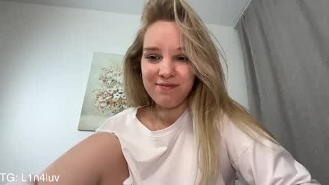 lina online show from April 5, 6:38 pm